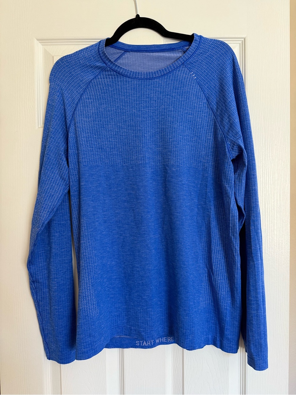Like new* Lululemon Men’s Running Shirt - Longsleeve